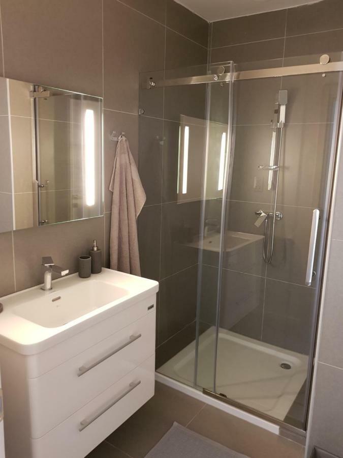 Duplex Maisonette With Heated P-Pool And Jacuzzi Saint Julian's Dış mekan fotoğraf